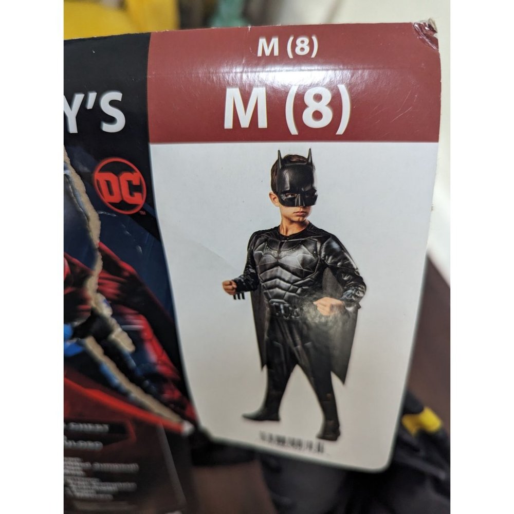 NEW Batman Halloween Dress Up Costume Boys Medium 8 with Mask
